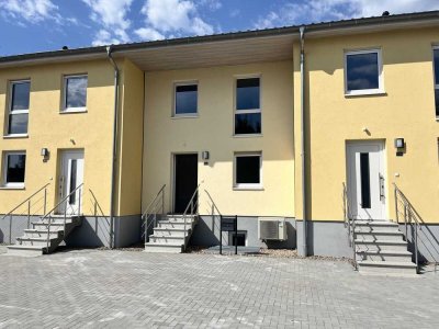 LETZTE CHANCE | REIHENMITTELHAUS mit Garten| NEUBAU im Erstbezug zur sofortigen Anmietung in Schönow