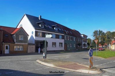 Einfamilien-Reihenendhaus mit Garage
