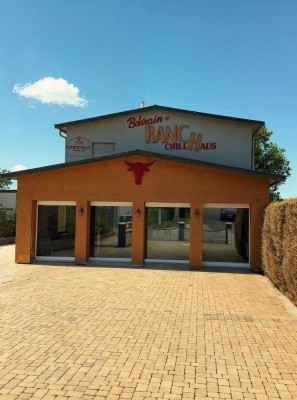 Vielseitiges Objekt / Vereinsheim mit Wohnung in toller Aussichtslage