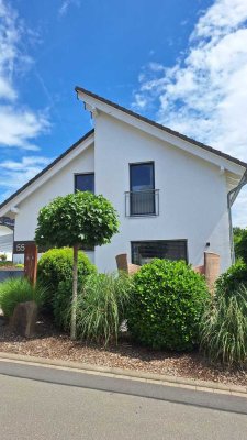 Von Privat - Ihr neues Zuhause mit Gartenidylle und Weitblick