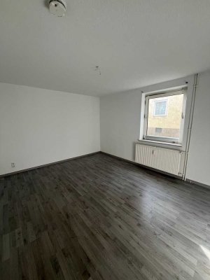3-Zimmer-Wohnung im Erdgeschoss mit Renovierungsbonus – Gestalten Sie Ihr neues Zuhause in Thiede