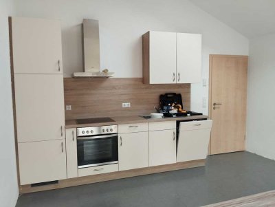 EBERHARDZELL! Sehr schöne 3 Zimmer OG-Wohnung mit EBK, Balkon & Stellplatz zu vermieten!