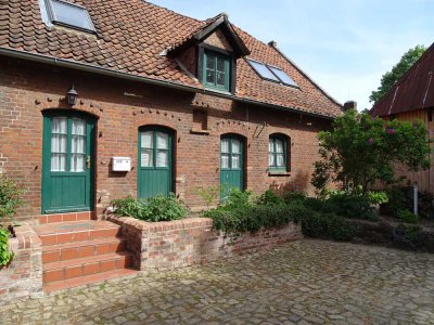 Wohnen im Grünen auf denkmalgeschütztem Hof - Einfamilienhaus zur Miete in Esperke - Region H