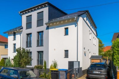 Hofheim: Kernsaniertes, exzellentes Zuhause für Generationen  oder Top-Kapitalanlage