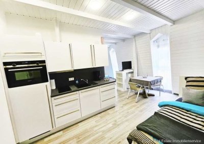 10450 - Serviced Apartments Möbliert in historischer Villa mit modernem Komfort