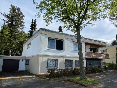 NATURNAH UND ZENTRAL! HAUS FÜR BIS ZU 2 PARTEIEN... FERNBLICK INKLUSIVE!
