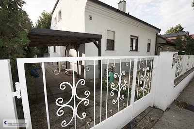 EIN HAUS FÜR ZWEI FAMILIEN ODER ZWEI GENERATIONEN
