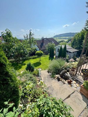 Wohnen mit Weitblick: 3-Zimmer-Wohnung mit Gartenparadies & Sauna in Kandern-Riedlingen
