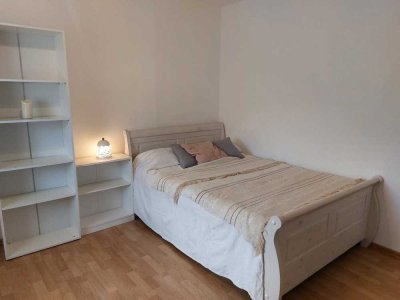 Wunderschönes WG-Zimmer zentrumsnah! (female only)