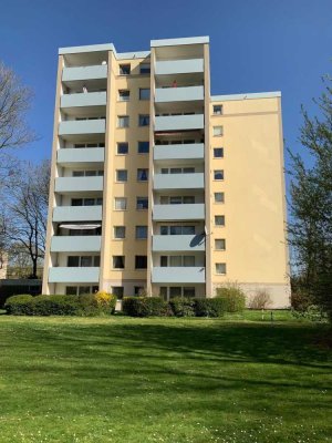 Barrierefrei Wohnen in Krefeld-Benrad - große 2-Zimmerwohnung  mit neuem Bad und Laminatboden