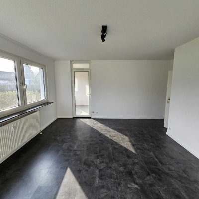 Sanierte 3-Zimmer-Wohnung mit Balkon in WI-Delkenheim