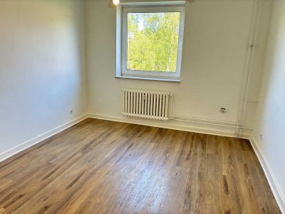 Praktische 2,5 ZImmerwohnung mit EBK!