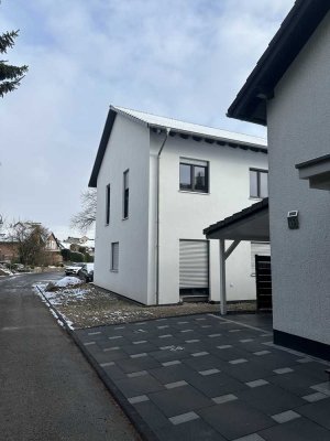 Neue 4,5-Zimmer Doppelhaushälfte in Leverkusen-Schlebusch, Erstbezug 2025