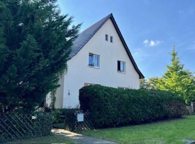 Charmantes Mehrgenerationenhaus mit Potenzial – Großzügiges Grundstück in ruhiger Lage