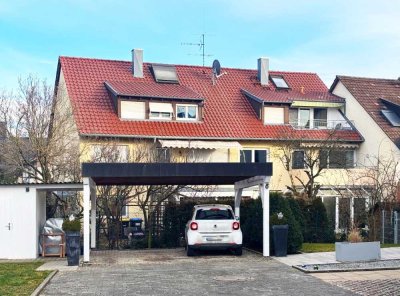 Sonnige und renovierte DG-Wohnung mit Stellplatz in Filderstadt