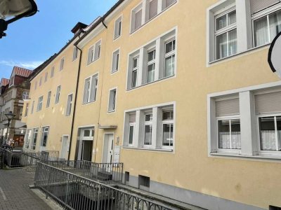 GELEGENHEIT 3-ZIMMER-WOHNUNG  MIT  BALKON  &  EINSTELLPLATZ  IM  ZENTRUM  *FREIWERDEND*