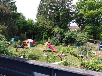 4-Zimmer-Wohnung mit Balkon, Terrasse & Gartenmitbenutzung
