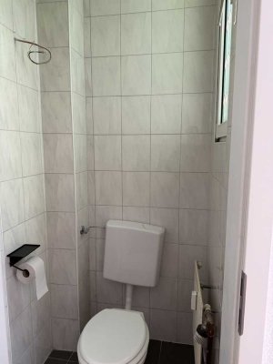 Renovierte 4-Zimmer-Wohnung im 2. OG in Mannheim