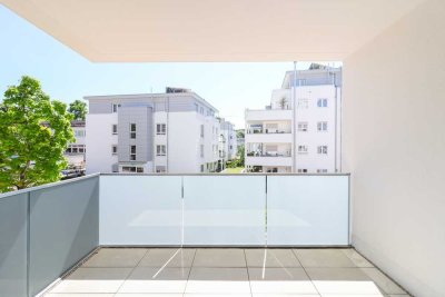 Stilvolle 4-Zi.-Wohnung mit sonnigem Balkon & moderner Einbauküche in bester Lage