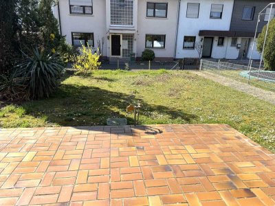 Stilvolle 3-Raum-EG-Wohnung mit Balkon und EBK in Hockenheim