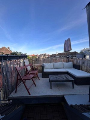 Liebevoll sanierte Altbauwohnung mit Balkon in der Belle Etage!