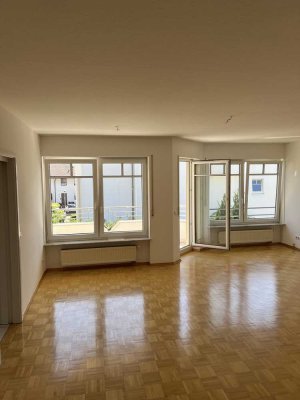 Helle 3-Zimmer-Wohnung mit guter Innenausstattung mit Balkon in Wiesloch
