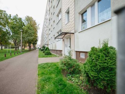 Für Sie in Sanierung! 3-Raumwohnung in ruhiger, grüner Lage