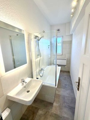 4 Raum Wohnung mit Klima, Tageslichtbad Nähe Bahnhof + Altstadt, Erstbezug nach Sanierung