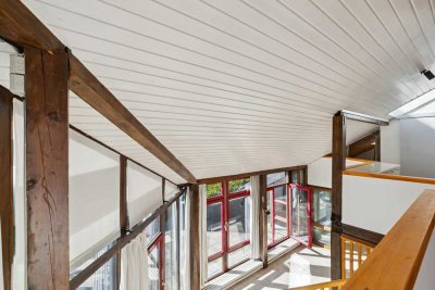 RESERVIERT: Sonnenverwöhnte DG-Maisonette-Wohnung mit Blick ins Grüne