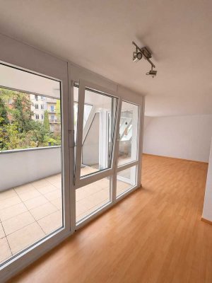 Geräumige 2-Zimmer- Masionette Wohnung in Stuttgart Ost