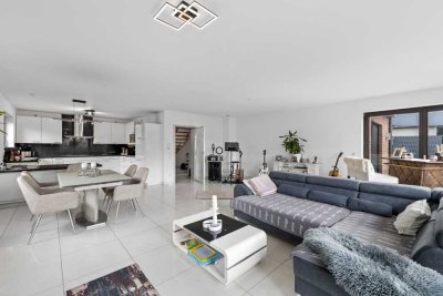 Traumhaftes Einfamilienhaus & Top-Bürogebäude incl. Lagerhalle & großer Garage  zu verkaufen!!