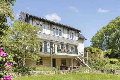 Repräsentative Villa mit Einliegerwohnung  – Historisches Flair trifft modernen Wohnkomfort
