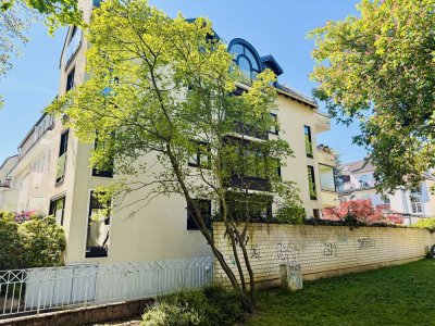 Rheinnah, großzügig, gut ausgestattet - 4 Zimmer-Wohnung mit Balkon