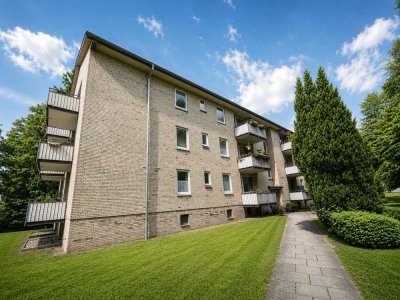 Nähe Niendorf Markt - 1-Zi.-Singlewohnung mit Loggia, Einbauküche, Vollbad und Kellerabteil