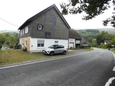 HISTORISCHES FACHWERKHAUS MIT CHARME, GROßEM GRUNDSTÜCK UND  VIELSEITIGEM NUTZUNGSPOTENZIAL