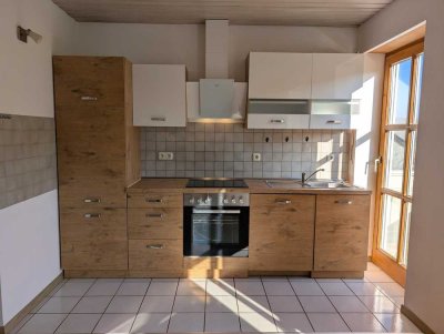 Ruhige 3-Zimmer-Wohnung mit großem Balkon und Stellplatz in gepflegter Wohngegend.