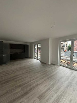 Exklusive 4-Zi.-Terrassen-Whg. (gut 105 m²) mit  TG-Stellplatz in zentraler Wohnlage