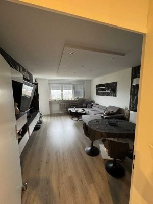 Helle, modernisierte Wohnung mit Balkon & Tiefgaragenstellplatz - ideal zum Wohnen oder Investieren