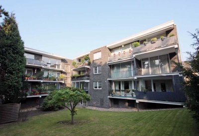 Neuwertige 109 qm große 4-Zimmer-Wohnung mit Süd-/West Balkon in Mülheim