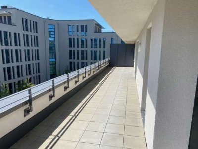 *Exklusive 4-Zimmer-Wohnung mit großer Dachterrasse*