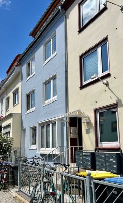 Renovierte 3-Zimmer-Wohnung mit Balkon und EBK in Bremen Buntentor von Privat
