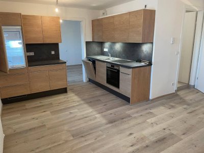 Wohnhaus mit 2 Einheiten, top-gepflegt