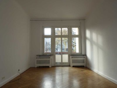 Hochparterre mit großer Wohnküche - Schlossstraße