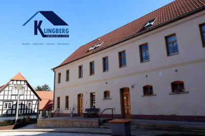 gemütliche 2-Raum-Wohnung mit Einbauküche zu vermieten!