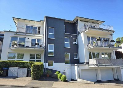 Exklusive 4,5-Zimmer-Wohnung mit  2 Bädern in bester Lage