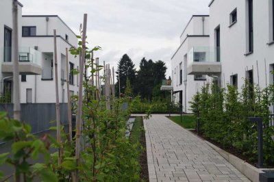 Exklusive, neuwertige 2-Raum-Wohnung mit gehobener Innenausstattung mit EBK in Bad Camberg