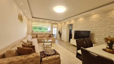 Top geschnittene Wohnung mit Balkon im Grünen