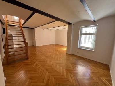 Exklusive *4-Zimmer* Maisonette-Wohnung mit Dachterrasse in Berlin-Wedding