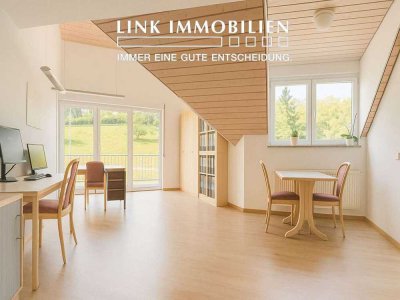 Lorch: Helle, neuwertige 2-Zimmer-Wohnung mit Balkon uvm.