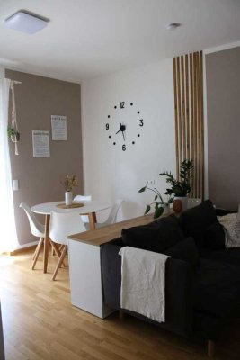 Geschmackvolle, gepflegte 1,5-Raum-Wohnung mit Balkon und Einbauküche in Schkeuditz